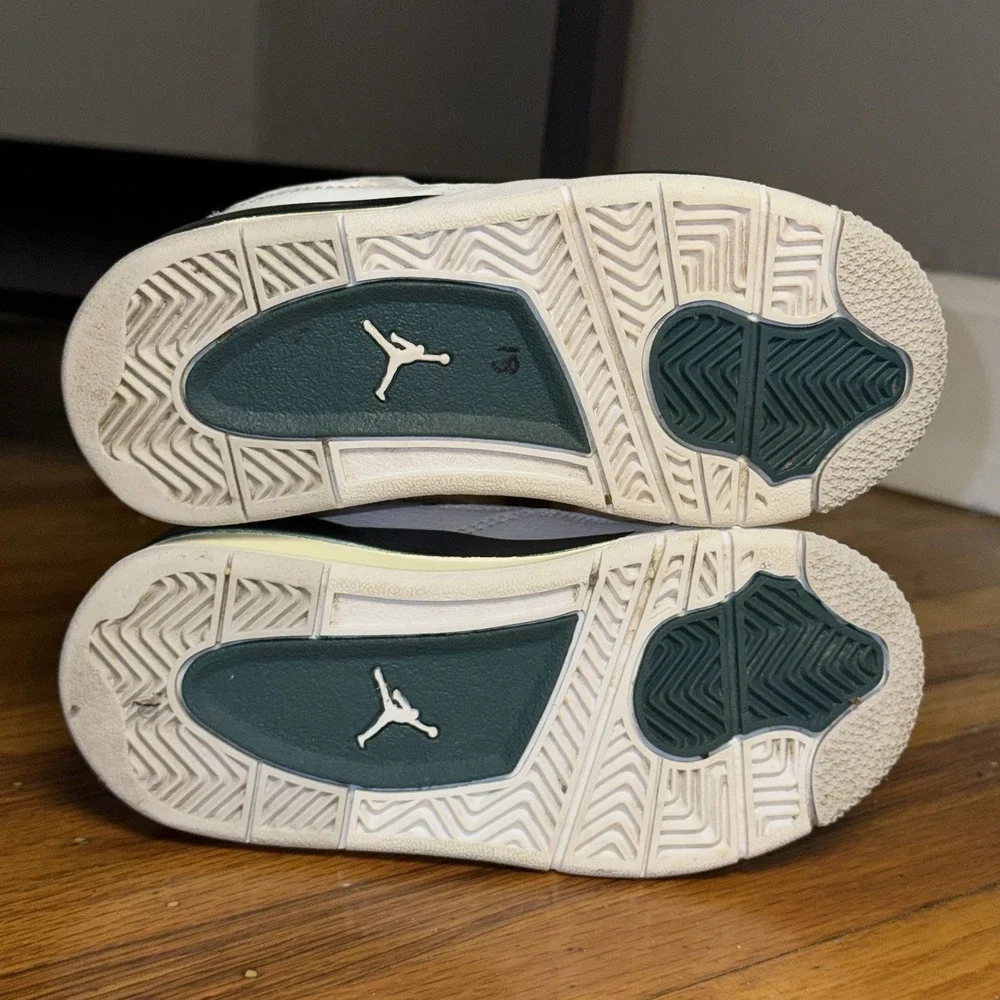 Nike Air Jordan 4 Retro Oxidized Green White BQ7670-103 Toddler 9C Sneaker